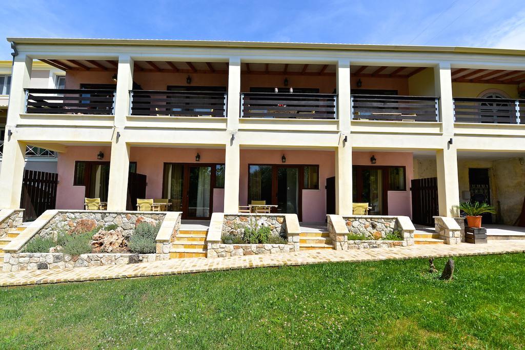 Medusa Lux Apartments Liapades Esterno foto